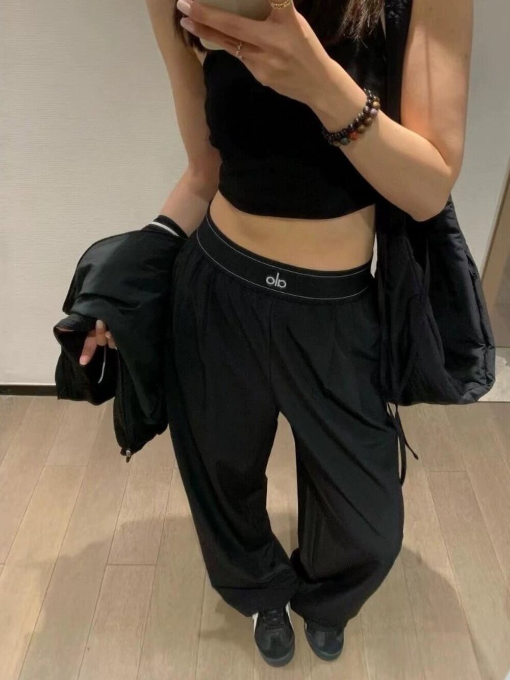 ALO Yoga Black Suit Pants 🤍 Wide Leg Regular Fit NWT - Picture 6 of 6